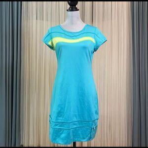 TITLE Nine Blue and Yellow Dress